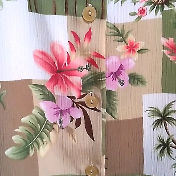 Bon Worth Tropical Print Button Up Blouse. Size XS Petite  NWOT - Picture 5 of 9